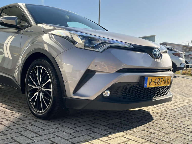 Vehicle Image 11