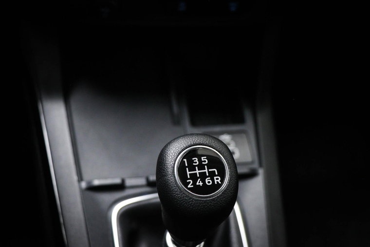 Vehicle Image 35