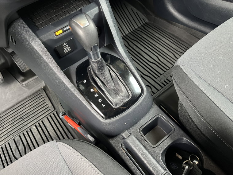 Vehicle Image 27