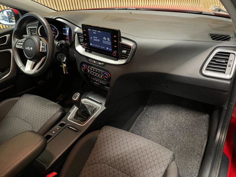 Vehicle Image 22