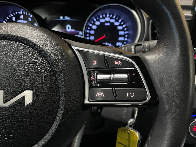 Vehicle Image 37