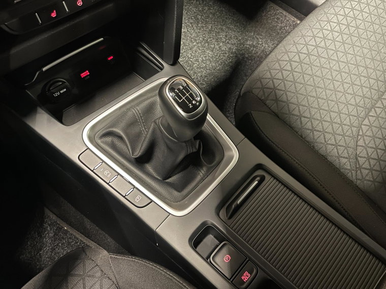 Vehicle Image 41