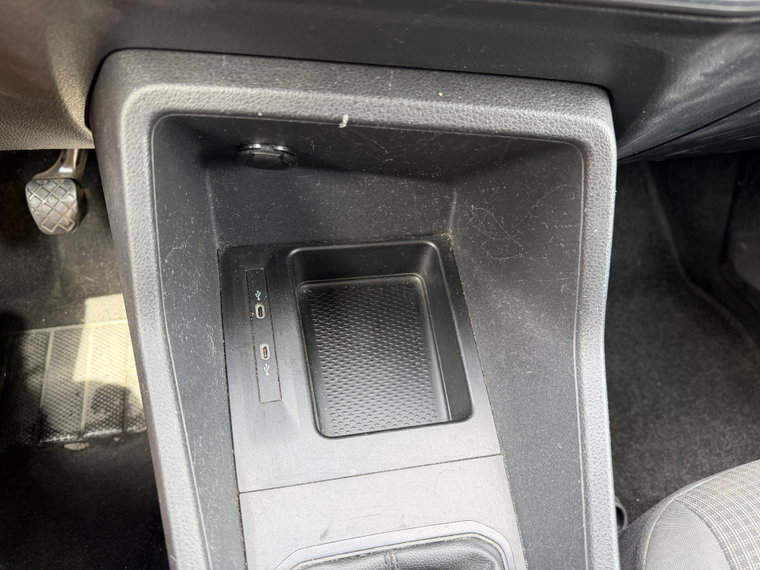 Vehicle Image 22