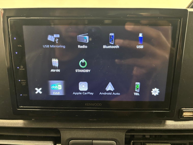 Vehicle Image 19