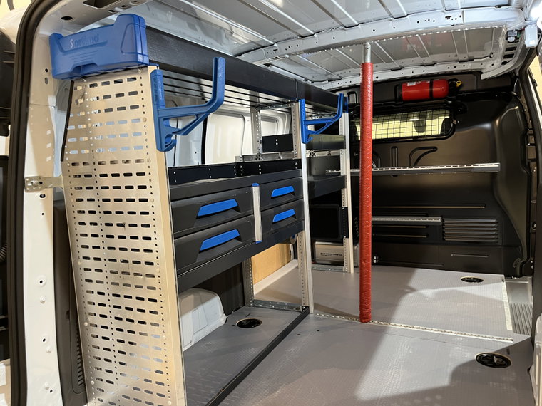 Vehicle Image 13