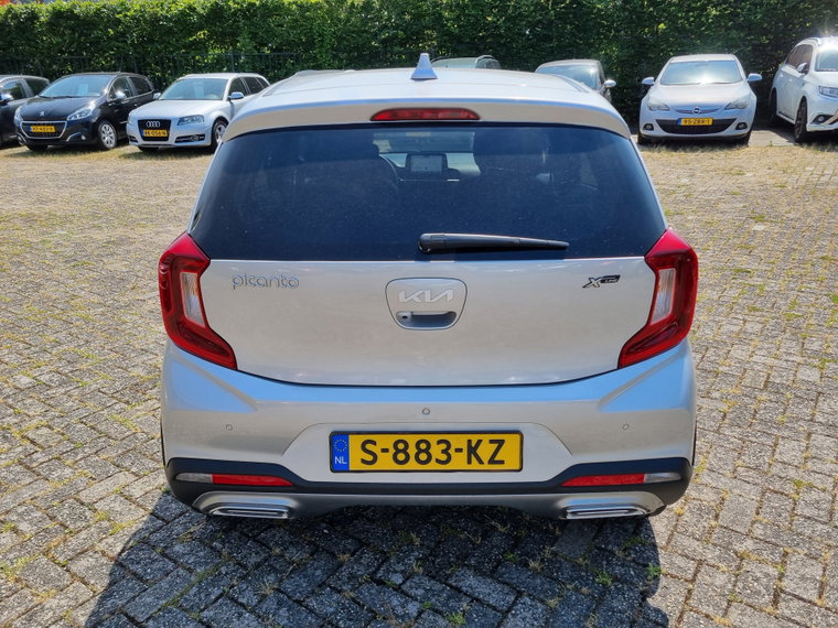 Vehicle Image 13