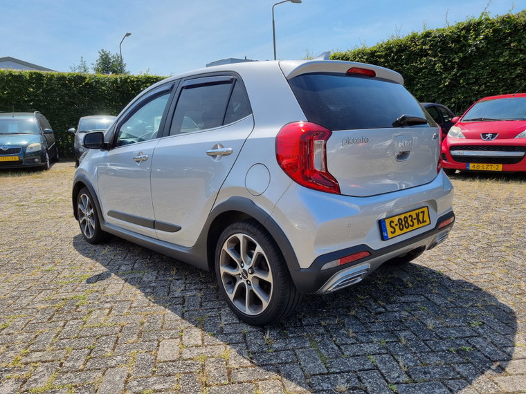 Vehicle Image 18