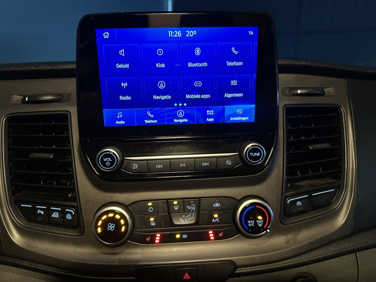 Vehicle Image 16