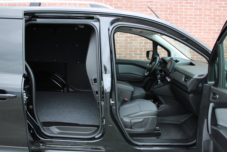 Vehicle Image 23