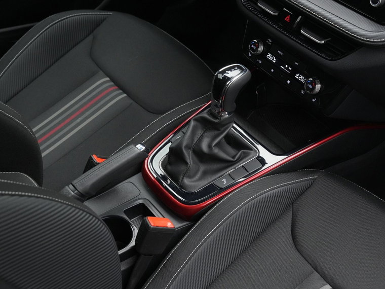 Vehicle Image 33