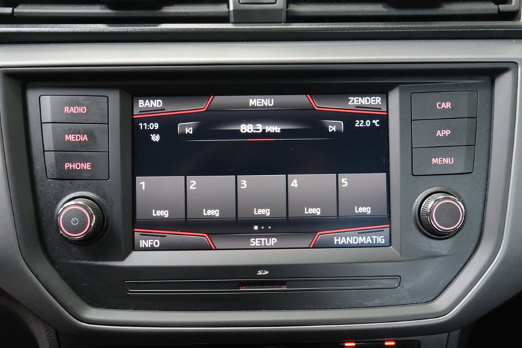 Vehicle Image 18