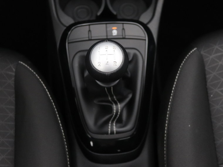 Vehicle Image 23