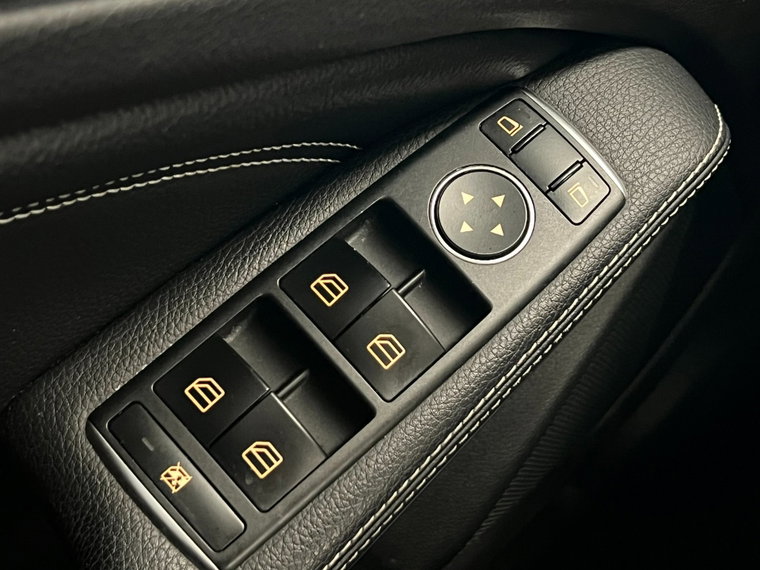 Vehicle Image 24