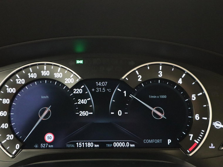 Vehicle Image 40