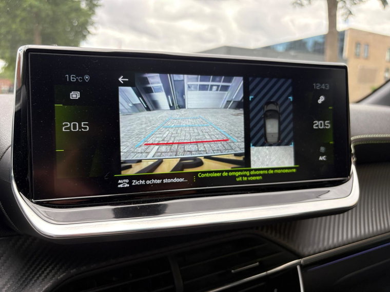 Vehicle Image 35