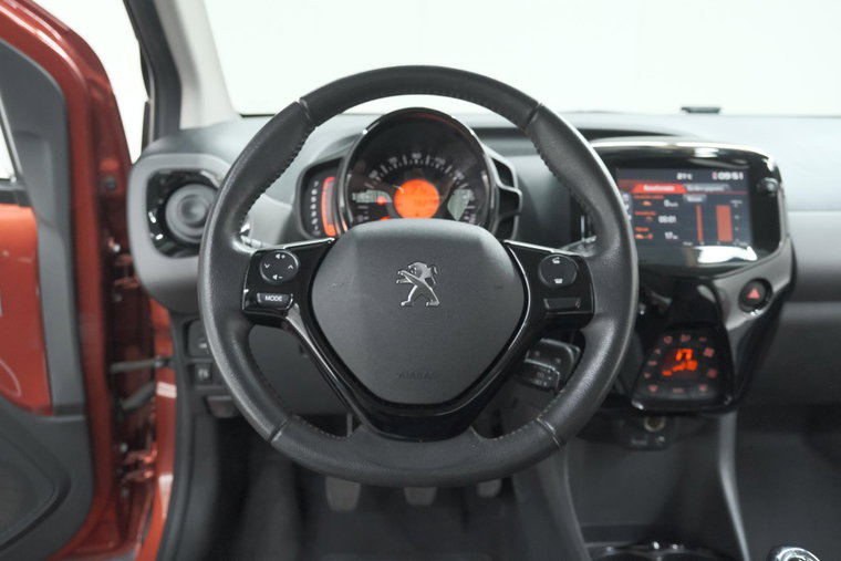 Vehicle Image 27