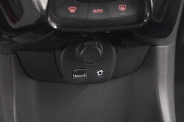 Vehicle Image 37