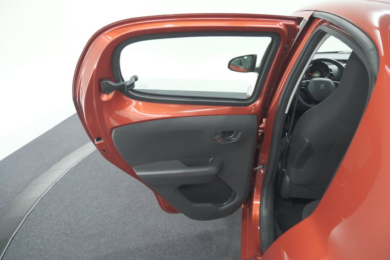 Vehicle Image 50