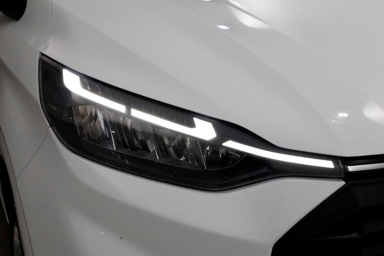 Vehicle Image 11