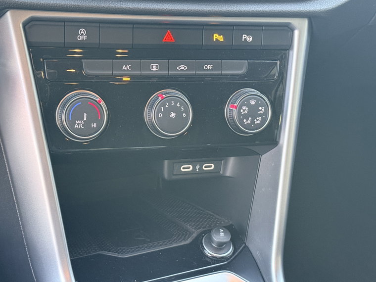 Vehicle Image 28