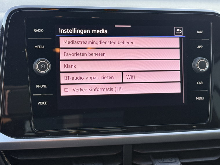 Vehicle Image 38