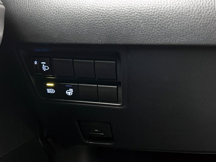 Vehicle Image 28