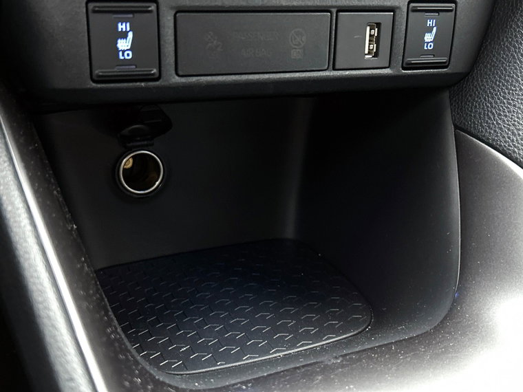 Vehicle Image 32