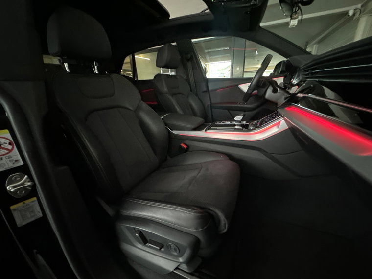 Vehicle Image 38