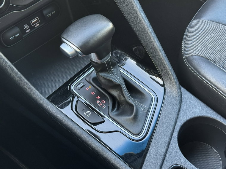 Vehicle Image 26