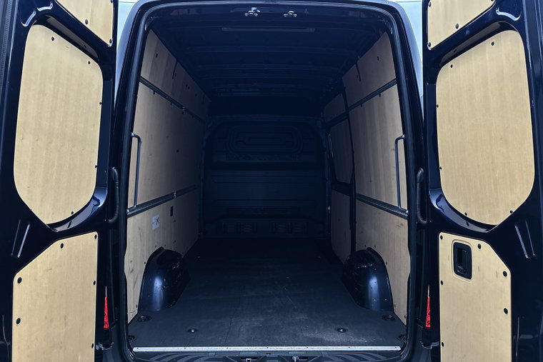 Vehicle Image 23