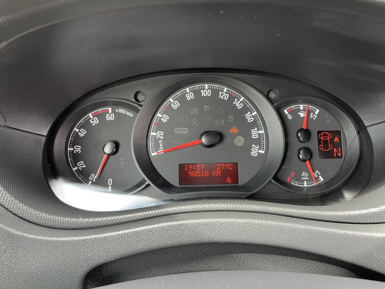 Vehicle Image 13