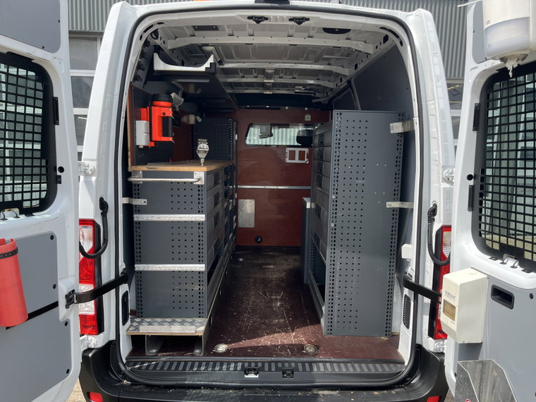 Vehicle Image 18