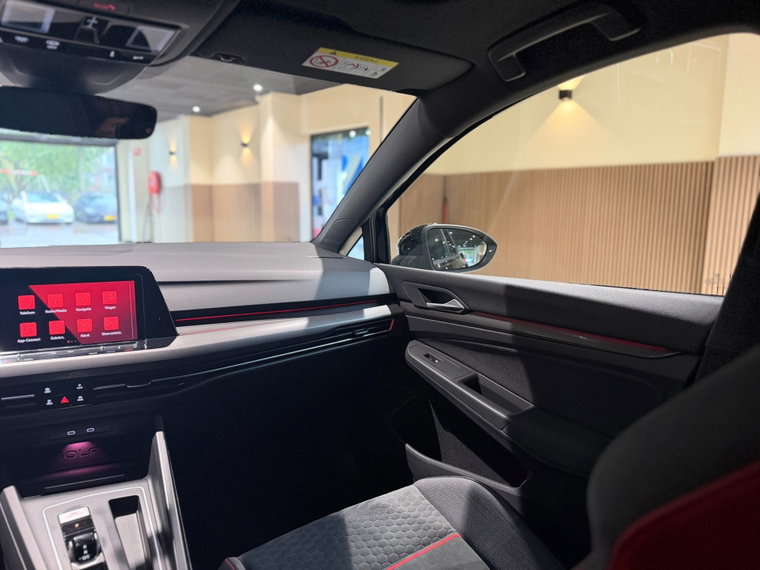 Vehicle Image 46