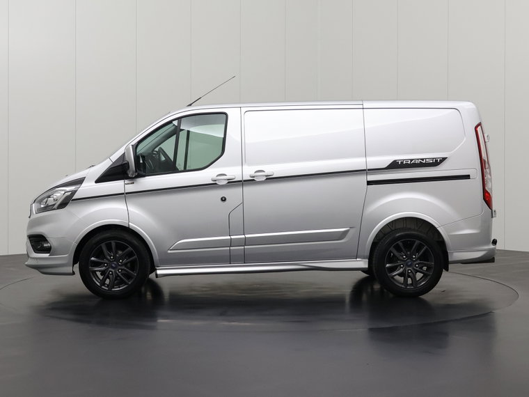 Vehicle Image 12