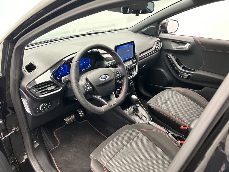 Vehicle Image 17