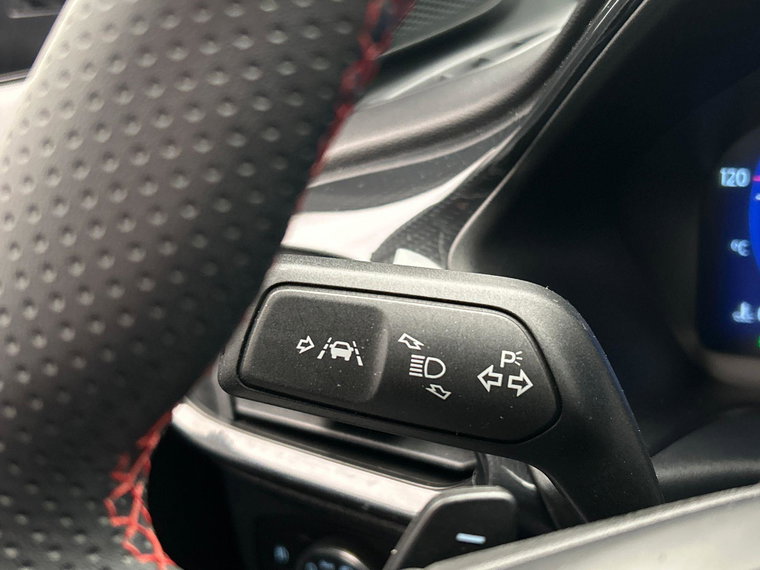 Vehicle Image 33