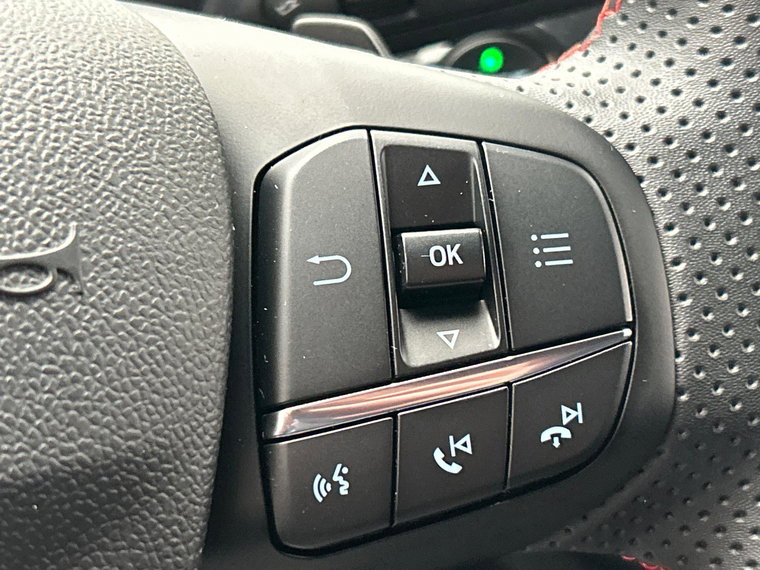 Vehicle Image 42