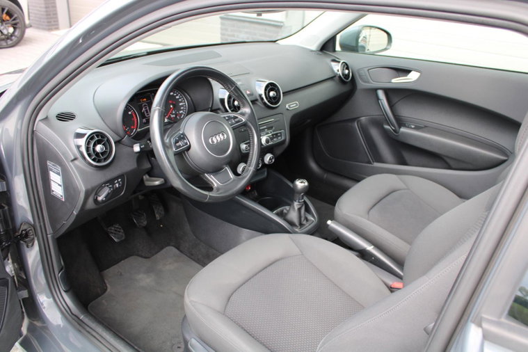 Vehicle Image 14