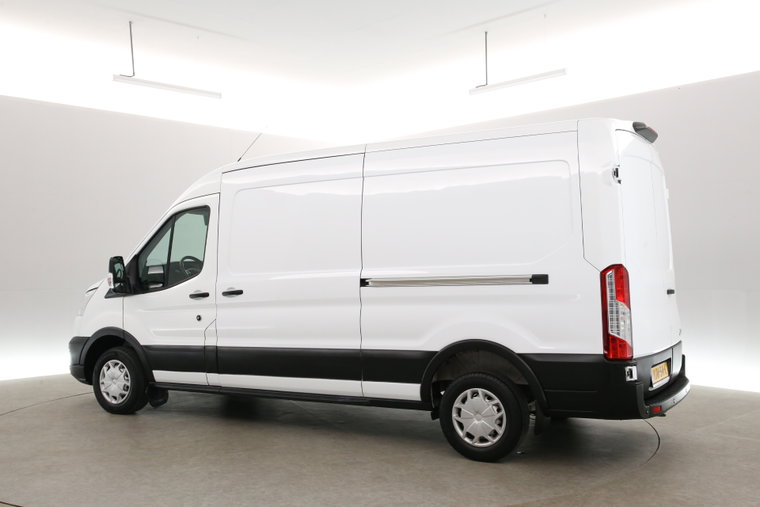 Vehicle Image 23