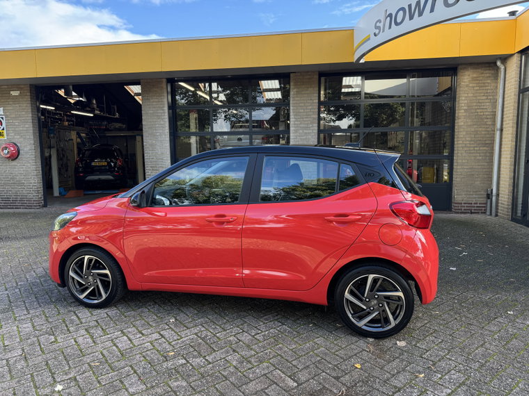 Vehicle Image 15