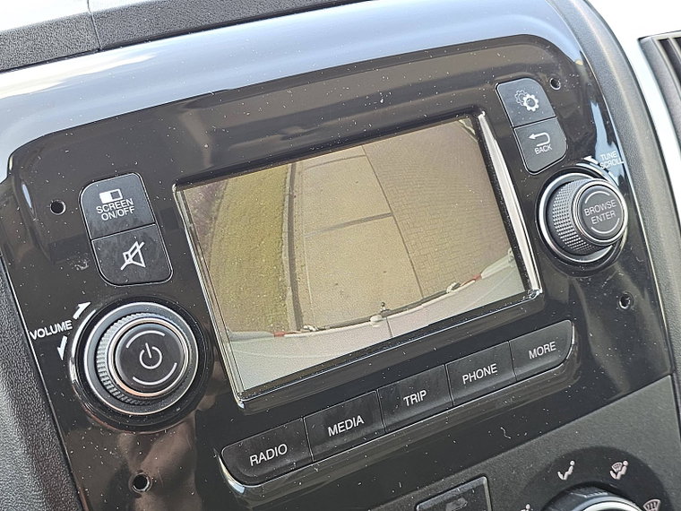 Vehicle Image 17