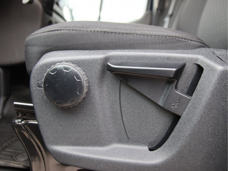 Vehicle Image 37