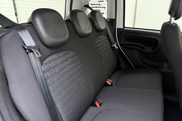 Vehicle Image 14