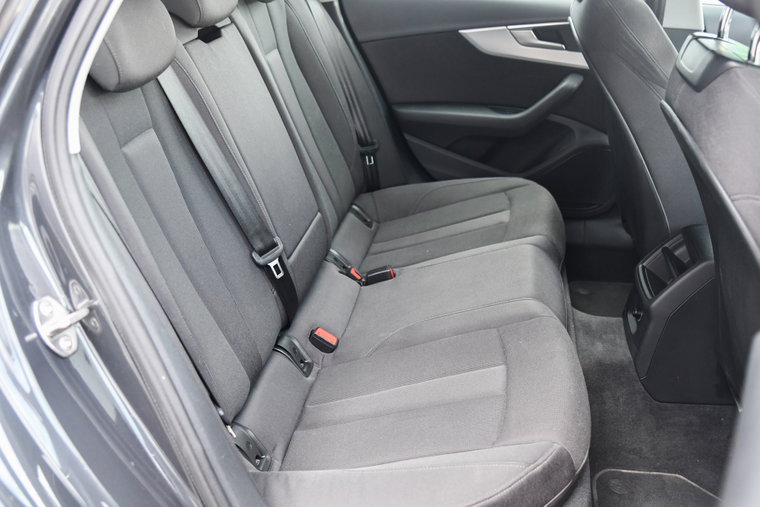 Vehicle Image 15