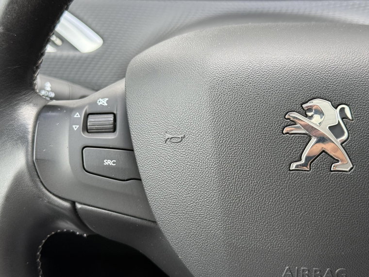 Vehicle Image 28