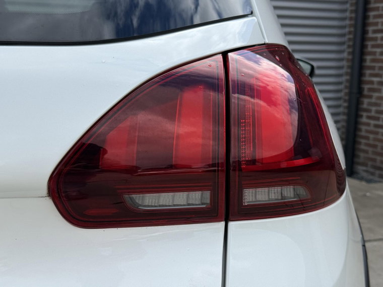 Vehicle Image 36