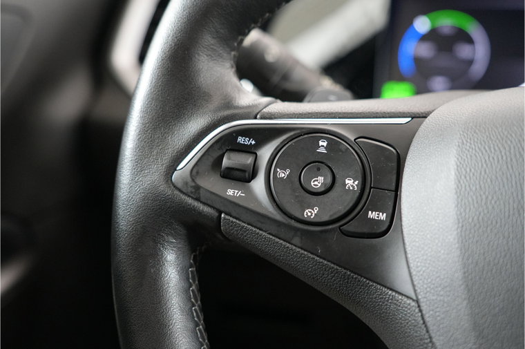 Vehicle Image 32