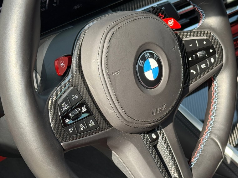 Vehicle Image 24