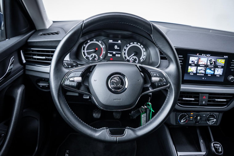 Vehicle Image 35