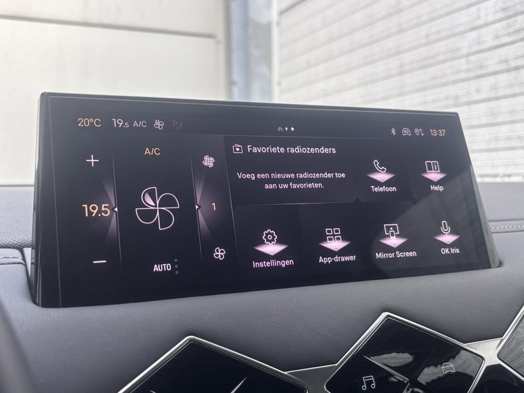 Vehicle Image 37